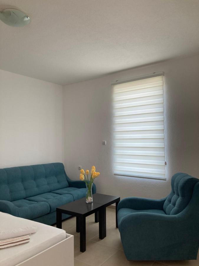 Tiki Apartments 게브겔리야 외부 사진