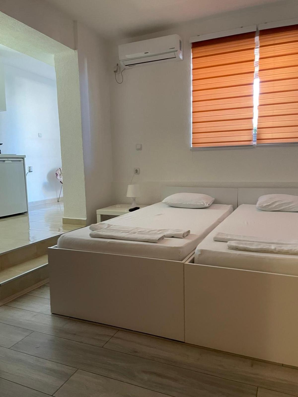 Tiki Apartments 게브겔리야 외부 사진