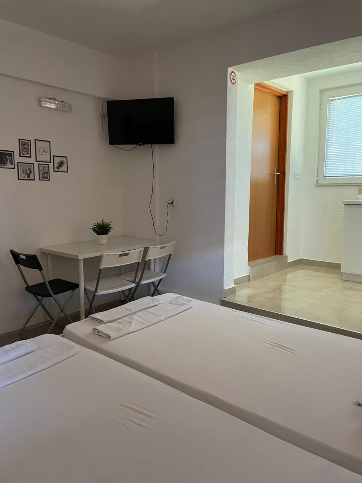 Tiki Apartments 게브겔리야 외부 사진