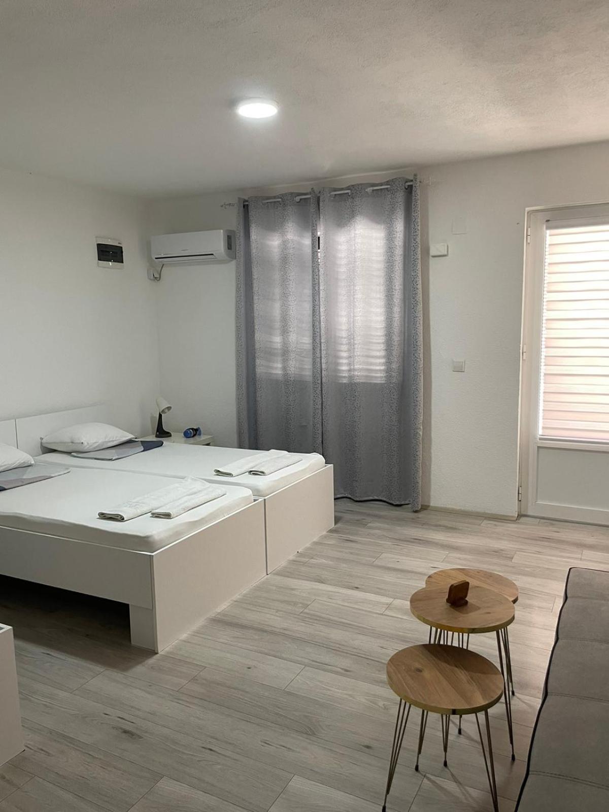 Tiki Apartments 게브겔리야 외부 사진