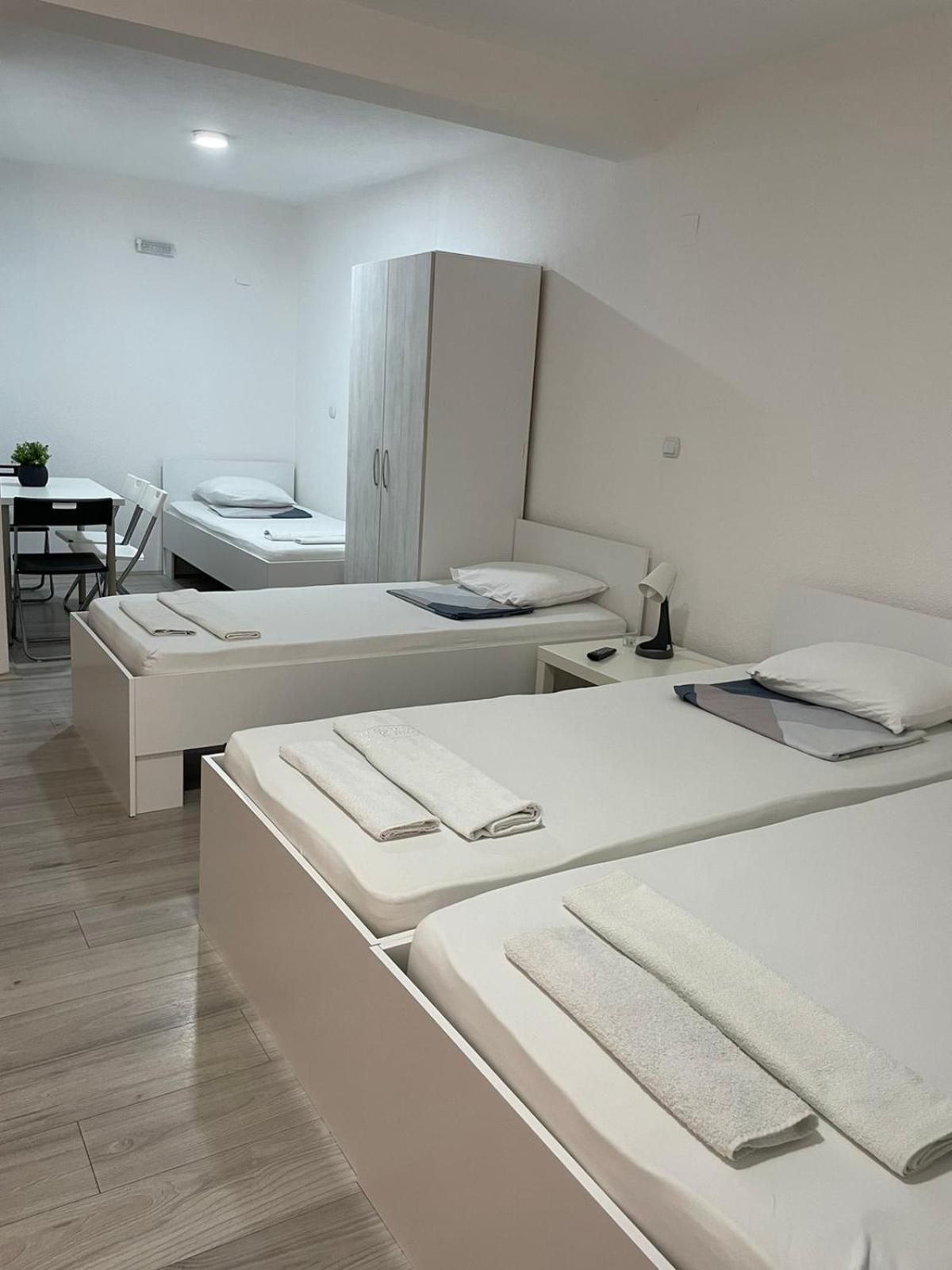 Tiki Apartments 게브겔리야 외부 사진