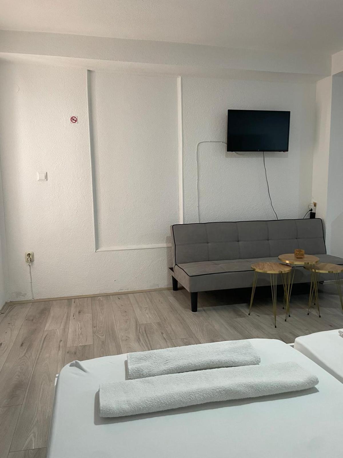 Tiki Apartments 게브겔리야 외부 사진