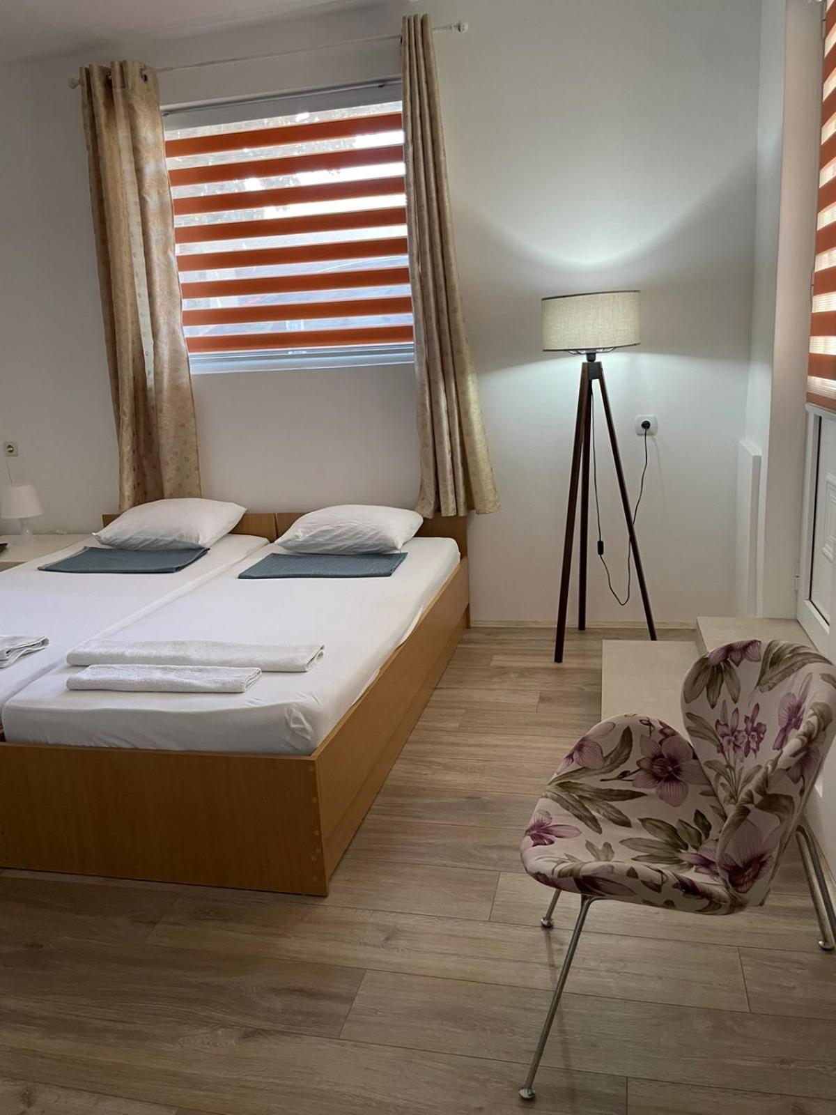 Tiki Apartments 게브겔리야 외부 사진