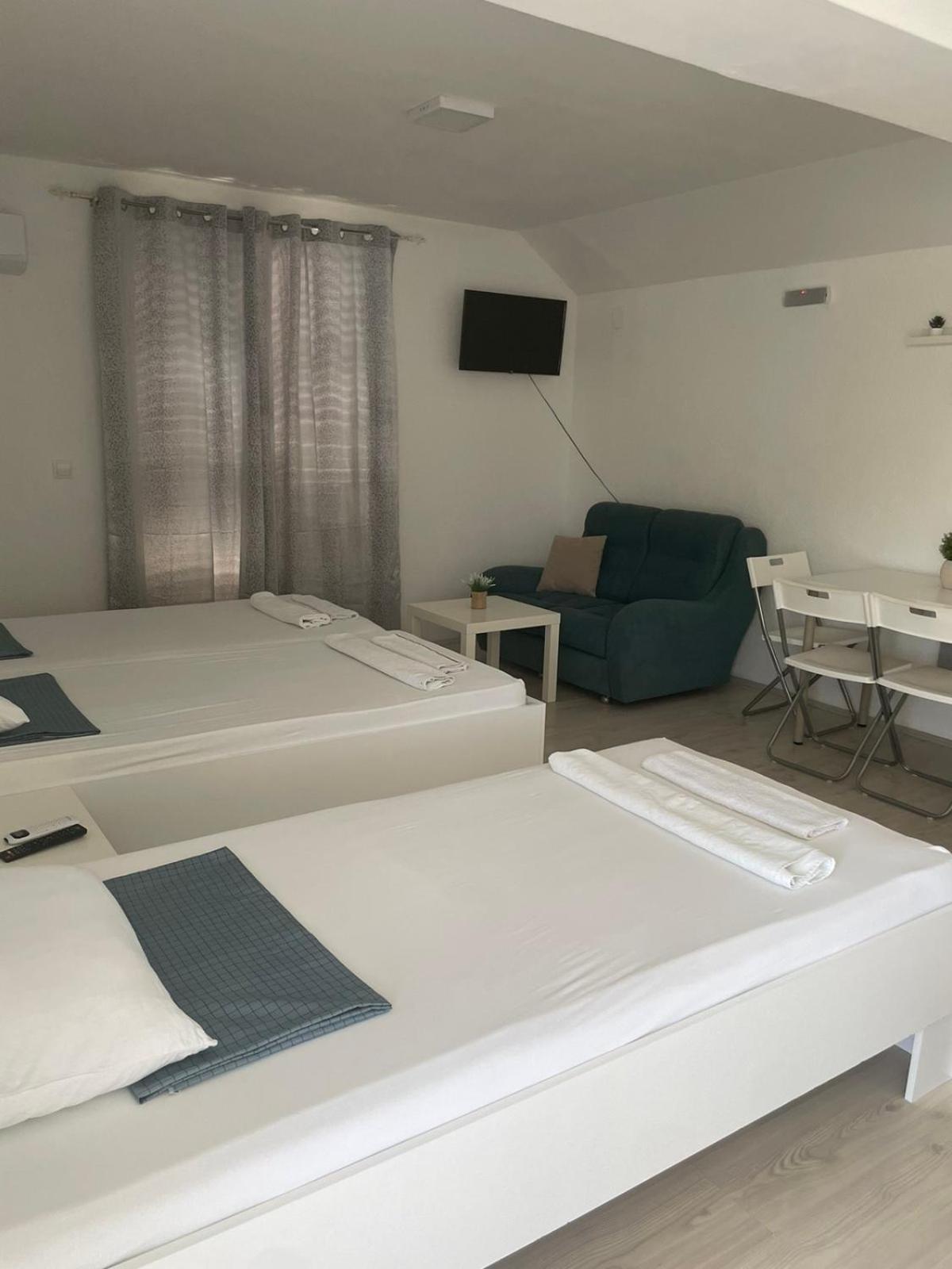 Tiki Apartments 게브겔리야 외부 사진